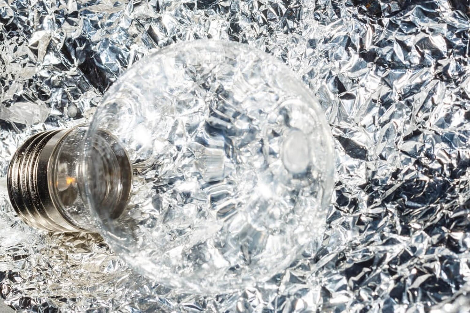 The Best Reflective Materials for Your Grow Room Top Picks